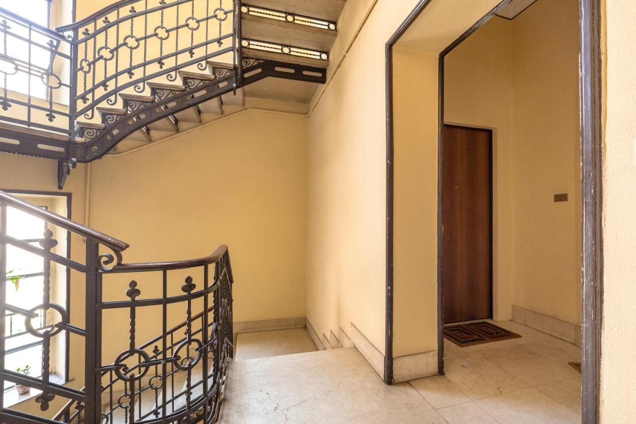 A Due Passi Da Piazza Firenze Apartment Милан Экстерьер фото